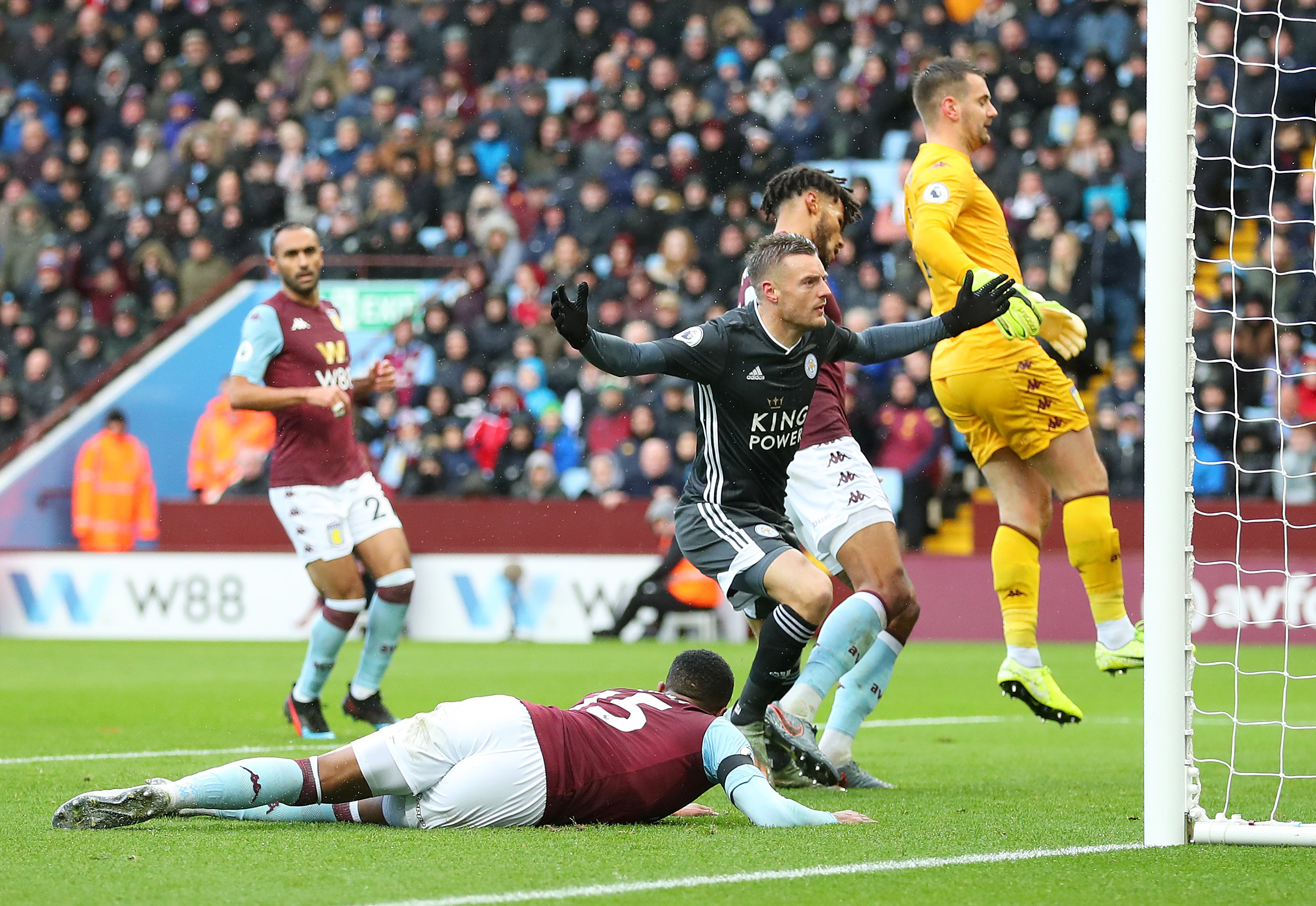 租借合约中 租借合约中